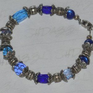 HUES OF BLUE BRACELET 7"